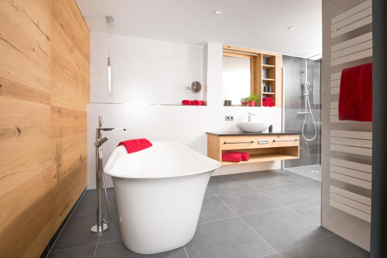 Chalet-Ferienwohnung Giebeltraum, 115 Qm, Wellness/Fitness/Sauna - Bergroedelhof Feilitzsch ภายนอก รูปภาพ