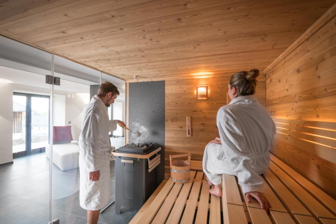 Chalet-Ferienwohnung Giebeltraum, 115 Qm, Wellness/Fitness/Sauna - Bergroedelhof Feilitzsch ภายนอก รูปภาพ