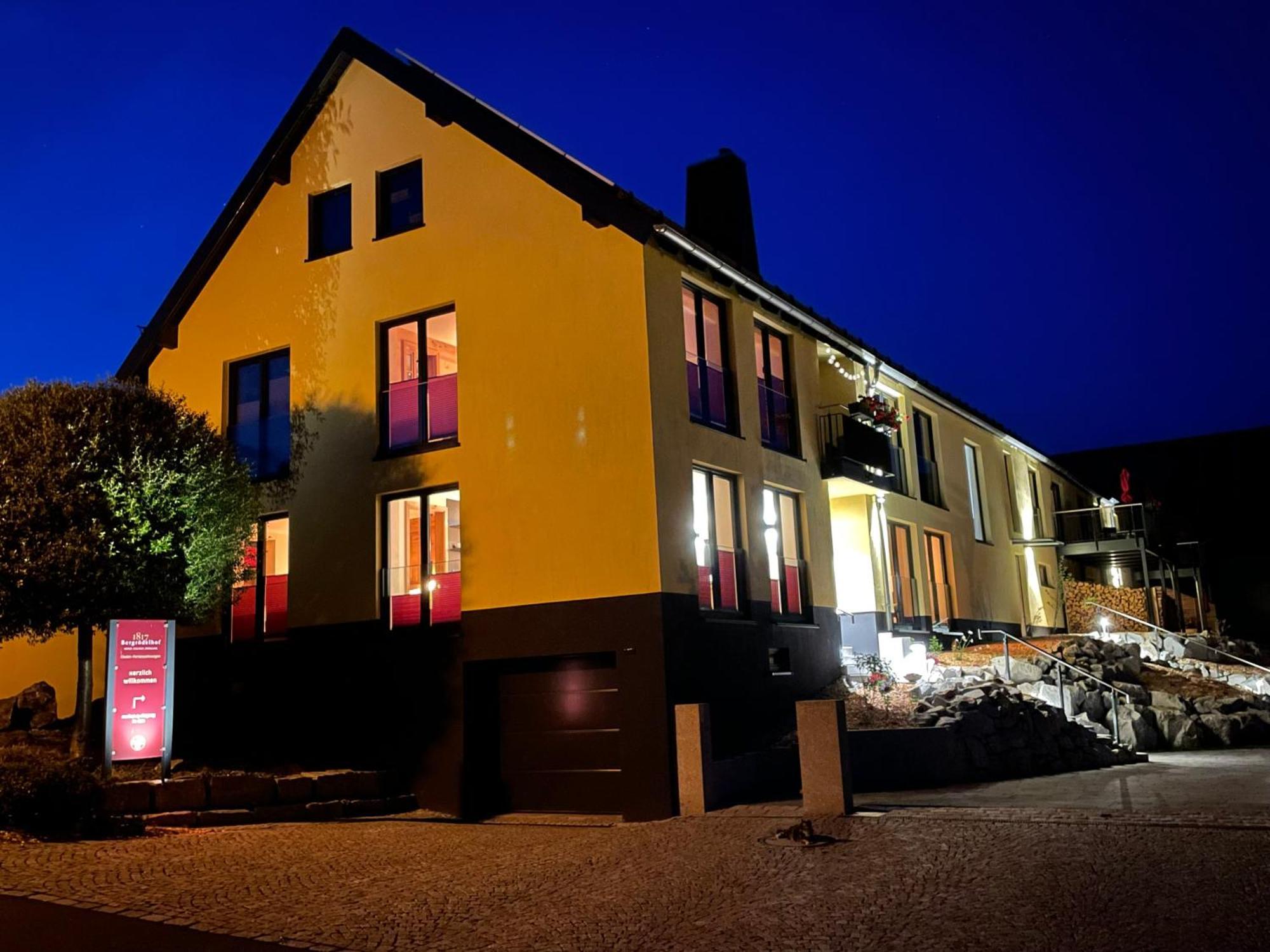 Chalet-Ferienwohnung Giebeltraum, 115 Qm, Wellness/Fitness/Sauna - Bergroedelhof Feilitzsch ภายนอก รูปภาพ